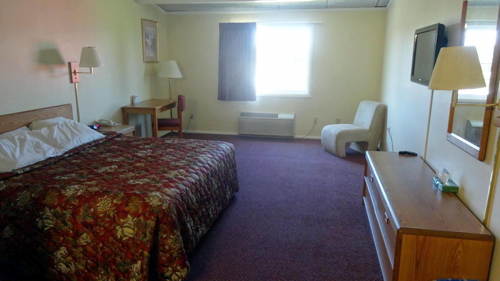 Red Carpet Inn Syracuse Airport North Syracuse Экстерьер фото